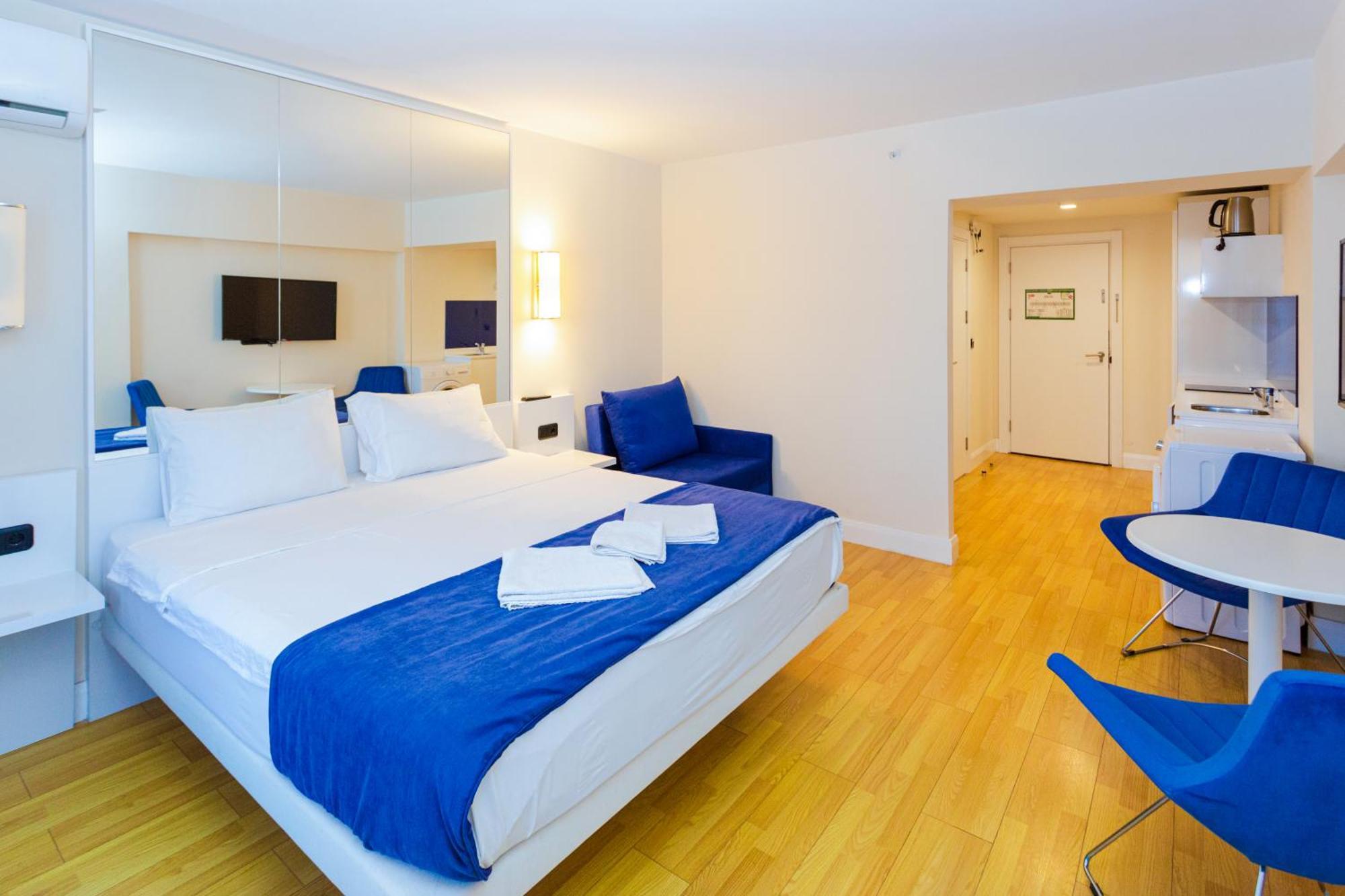 Best Location Apartments In Batumi Esterno foto