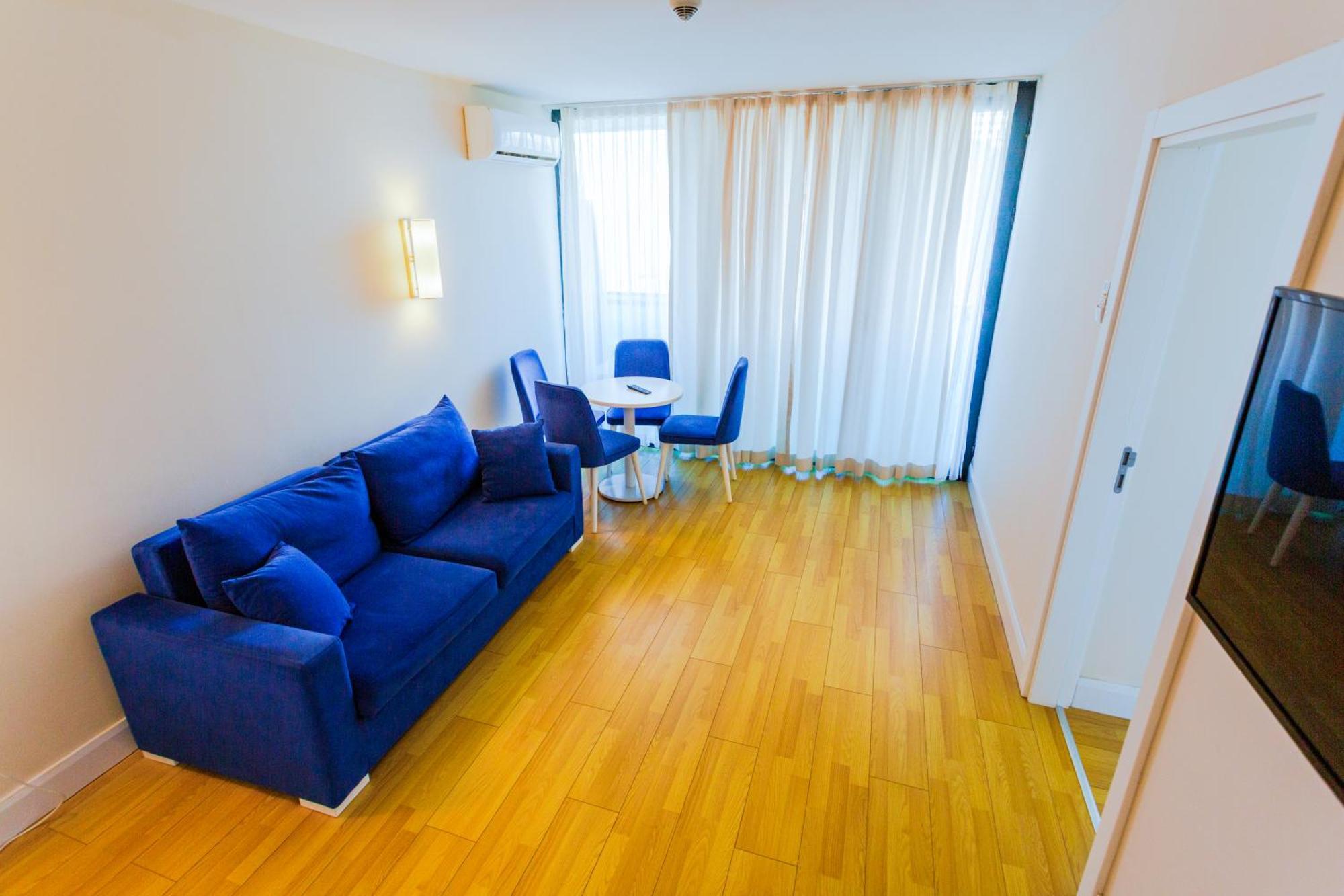 Best Location Apartments In Batumi Esterno foto