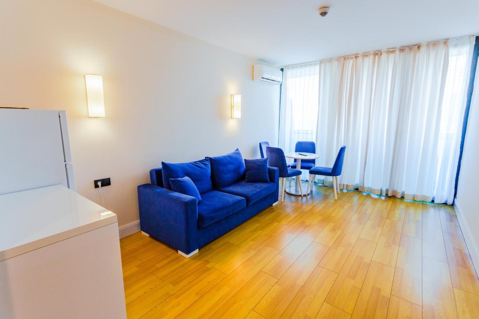 Best Location Apartments In Batumi Esterno foto