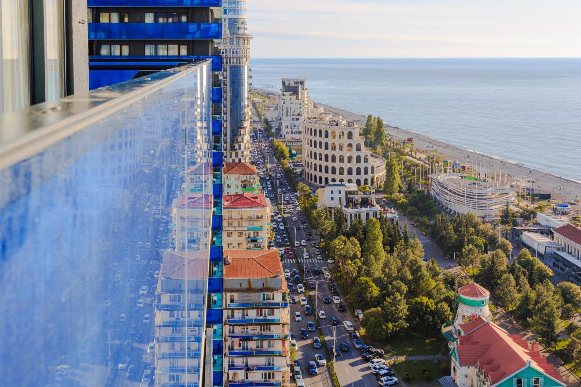 Best Location Apartments In Batumi Esterno foto