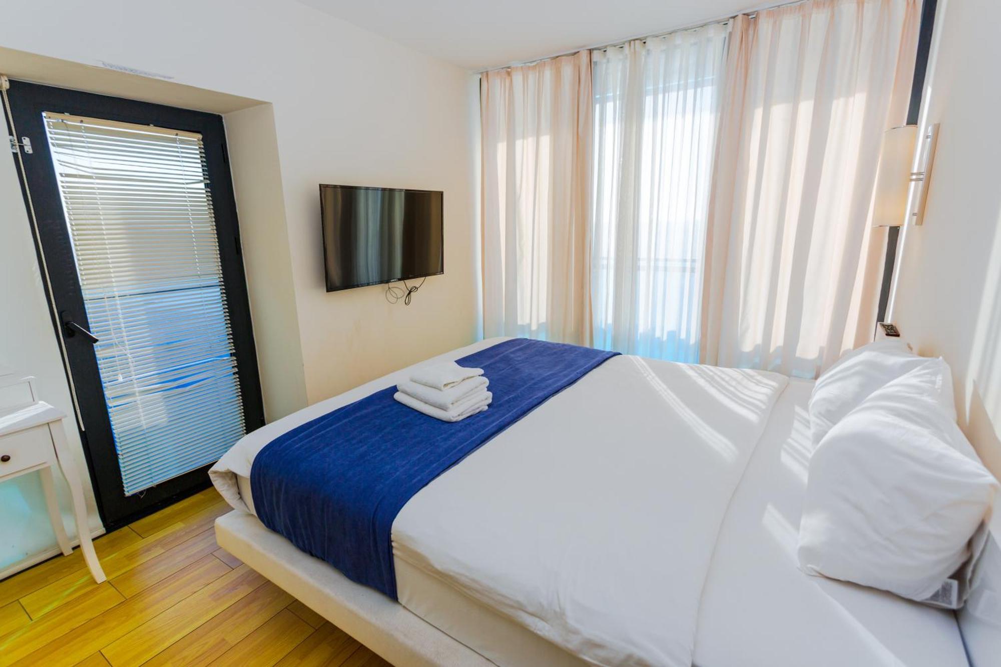 Best Location Apartments In Batumi Esterno foto