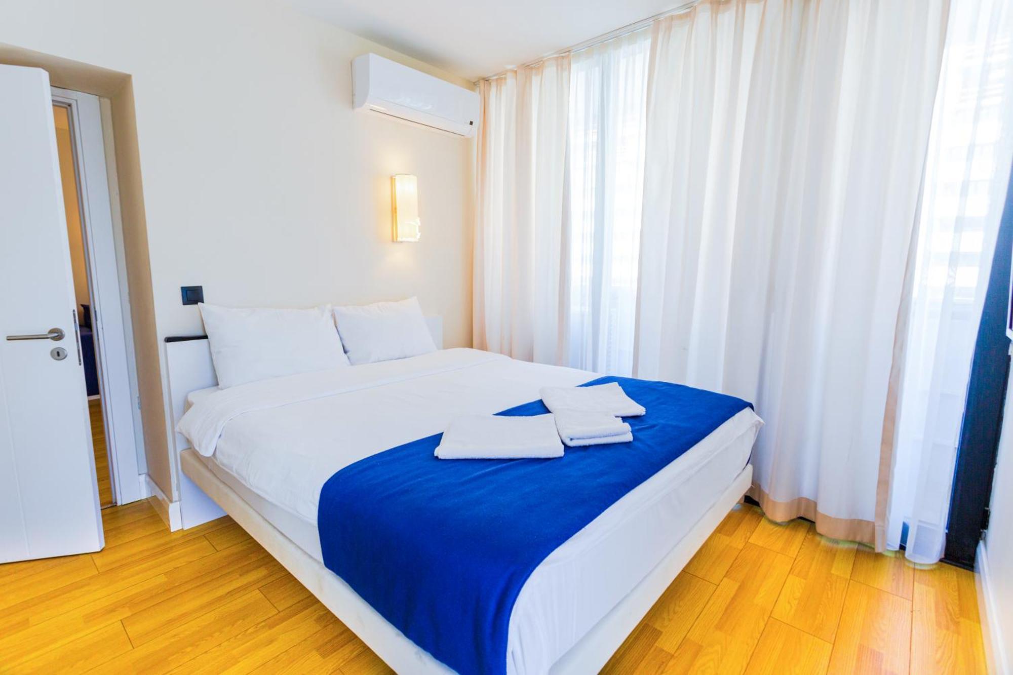 Best Location Apartments In Batumi Esterno foto