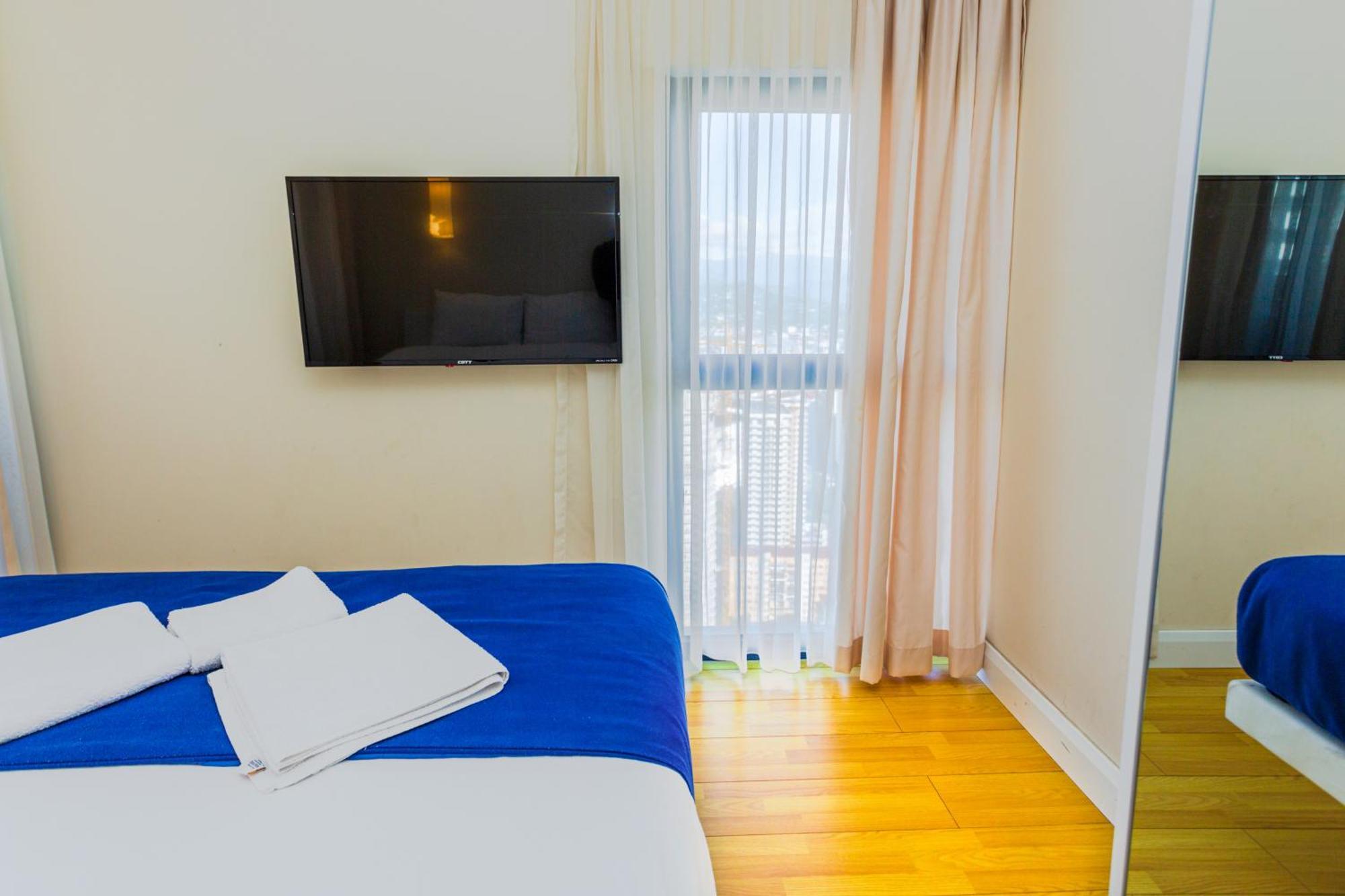 Best Location Apartments In Batumi Esterno foto