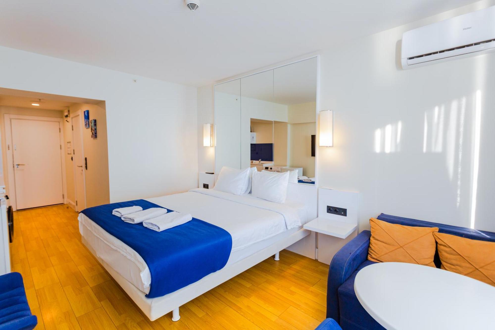 Best Location Apartments In Batumi Esterno foto
